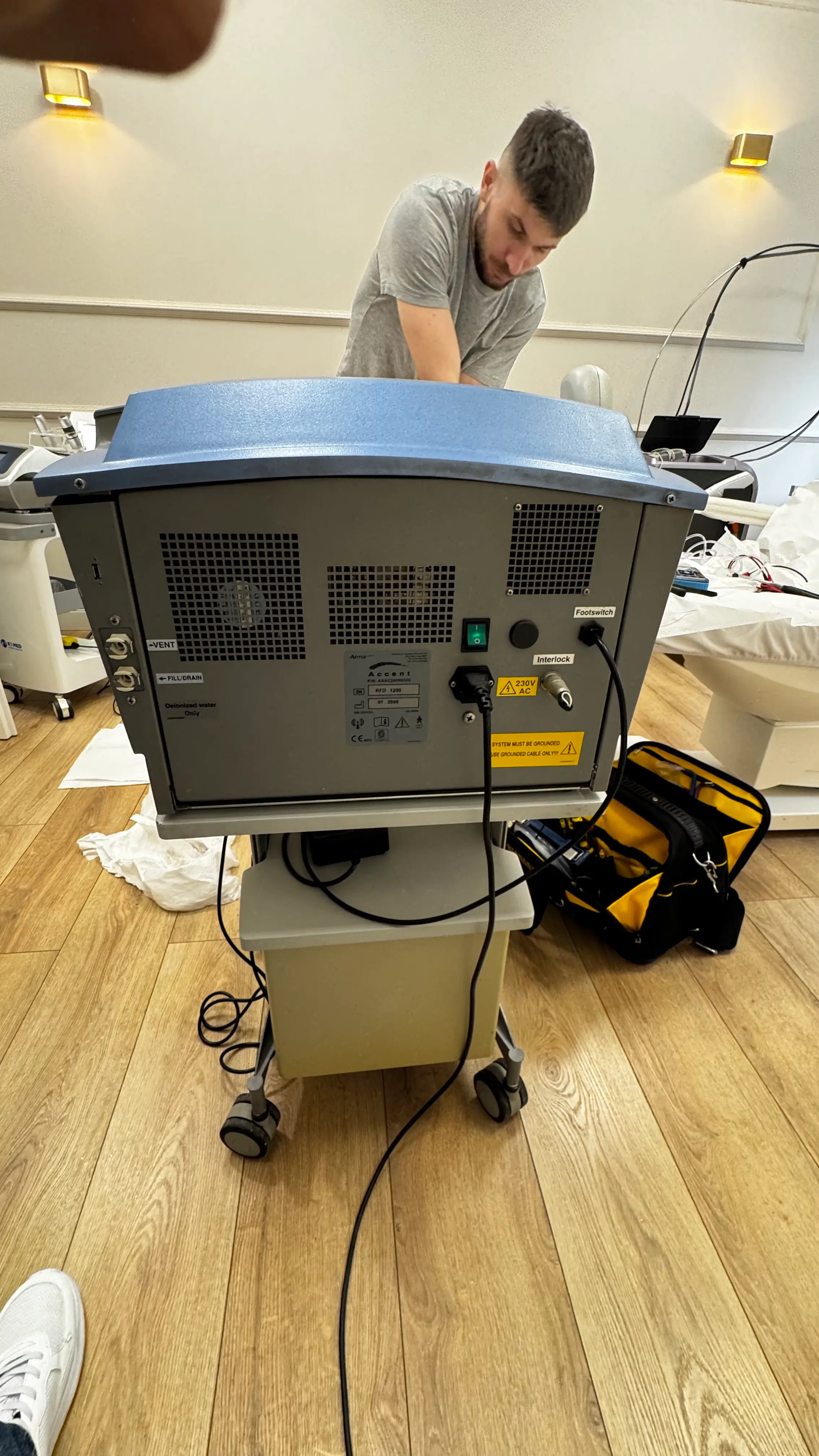 Alma Accent RFD 1200 podczas serwisu w Görlitz