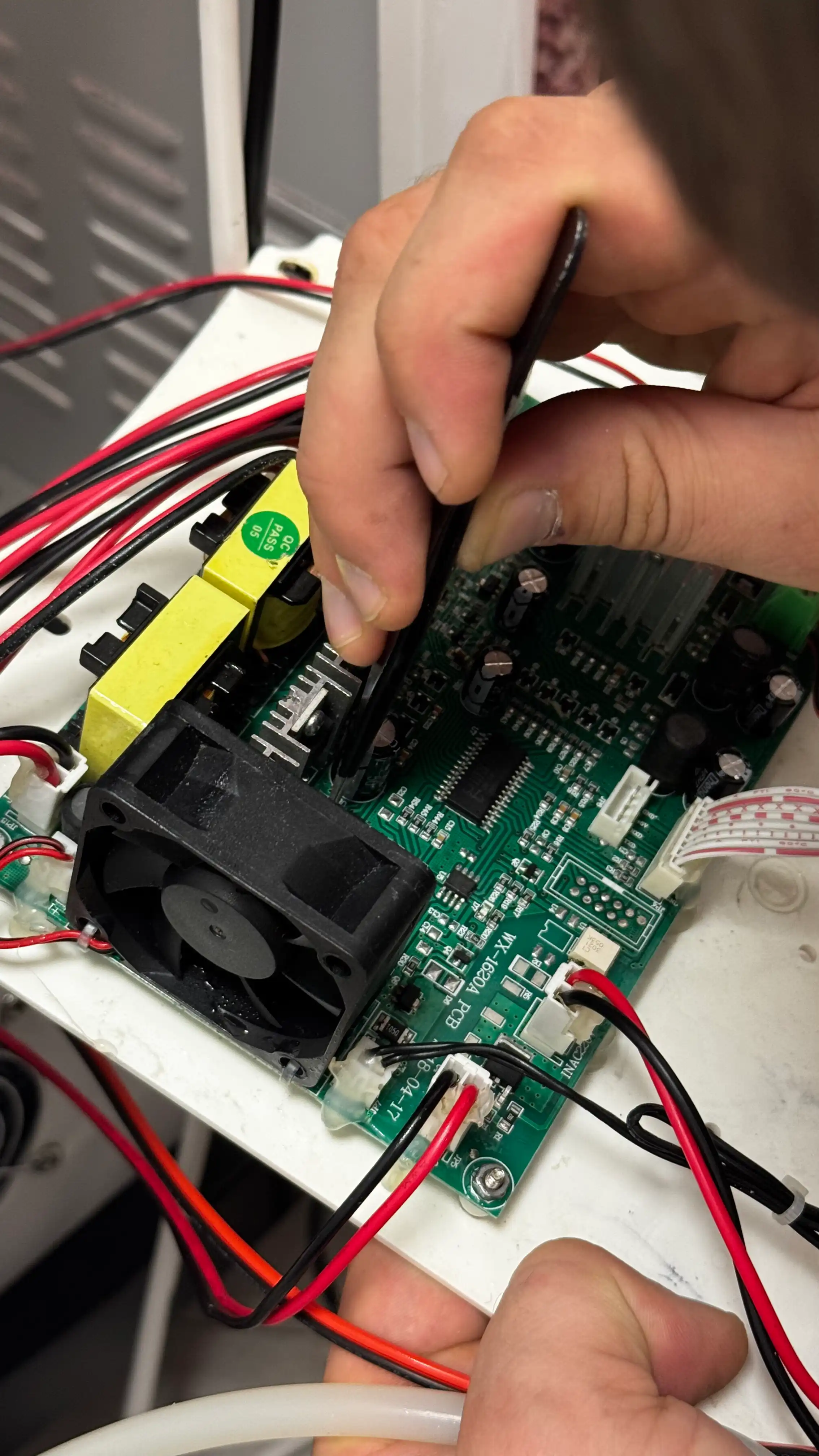 Czyszczenie elektroniki Cavi Shape Advanced